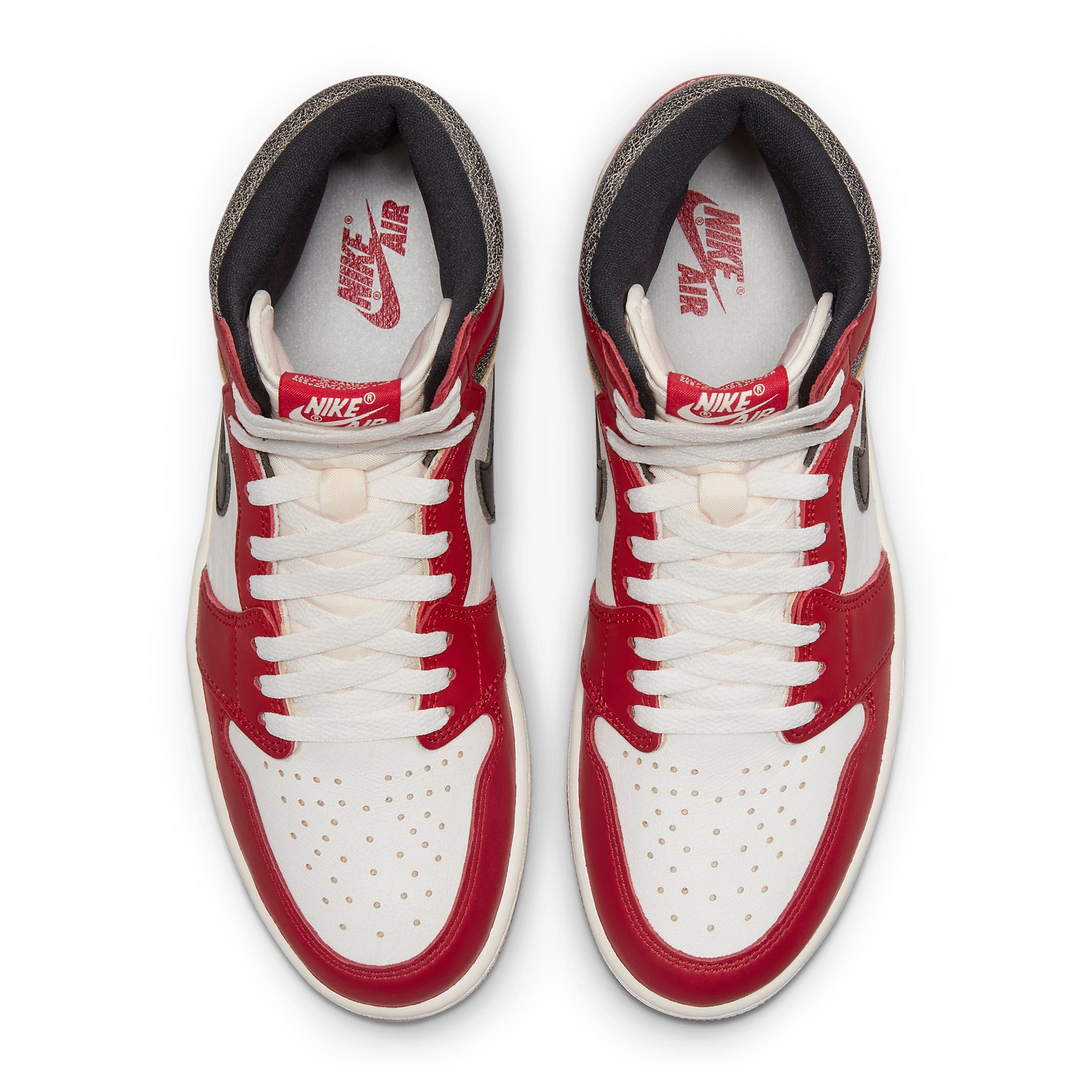 Top down view of Air Jordan 1 Retro High OG Lost And Found DZ5485-612